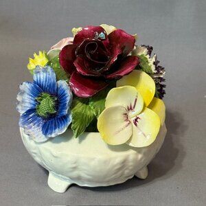 Vintage Radnor Staffordshire Capodimonte Porcelain Flower Sculpture Figurine Pot